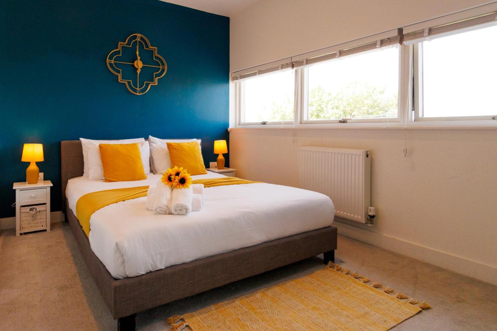 City Centre, Sleeps 7, Stunning Views & Parking, Interconnected Rooms Long Stay Work Contractor Leisure, Diamond Penthouse CBG Eksteriør billede