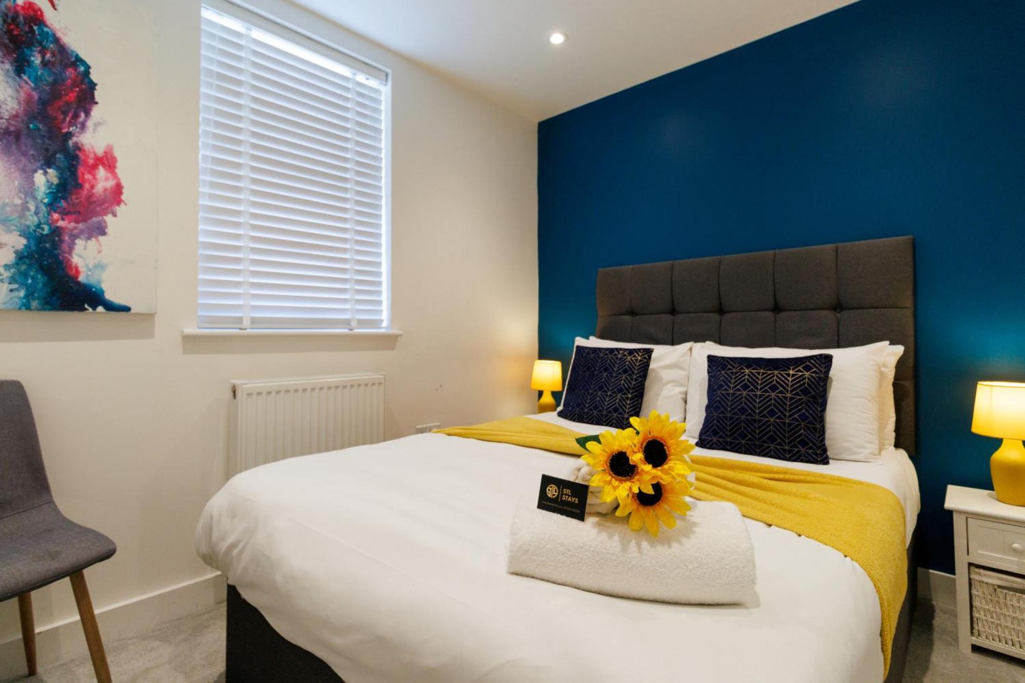 City Centre, Sleeps 7, Stunning Views & Parking, Interconnected Rooms Long Stay Work Contractor Leisure, Diamond Penthouse CBG Eksteriør billede