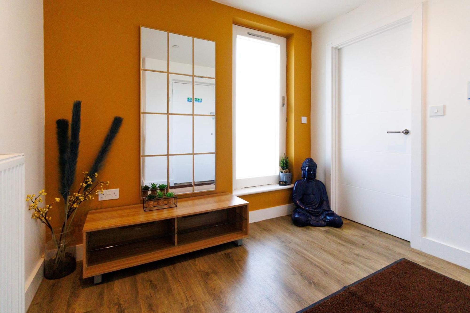 City Centre, Sleeps 7, Stunning Views & Parking, Interconnected Rooms Long Stay Work Contractor Leisure, Diamond Penthouse CBG Eksteriør billede