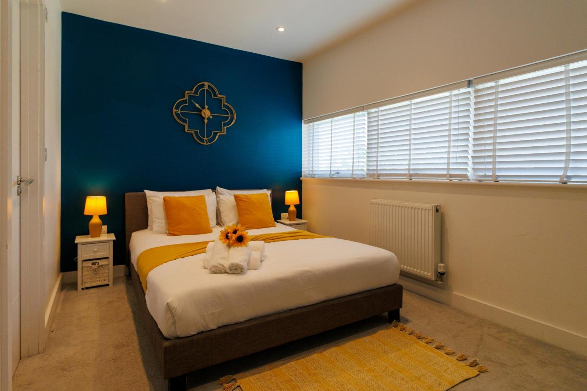 City Centre, Sleeps 7, Stunning Views & Parking, Interconnected Rooms Long Stay Work Contractor Leisure, Diamond Penthouse CBG Eksteriør billede